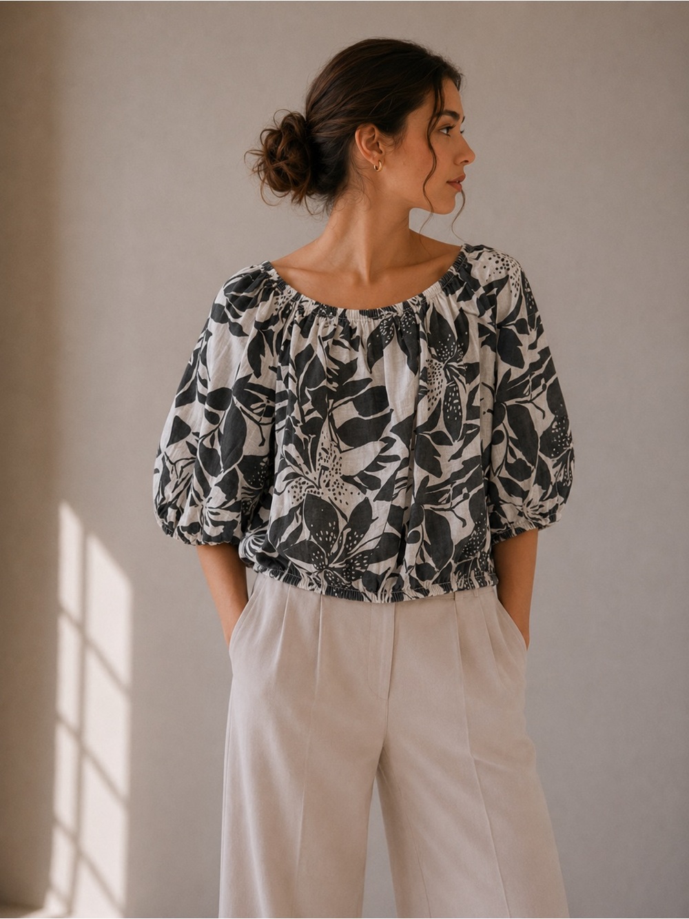 Bella Umbra Italian Linen Blend Grey & White   Off the Shoulder Top Sz L NWT